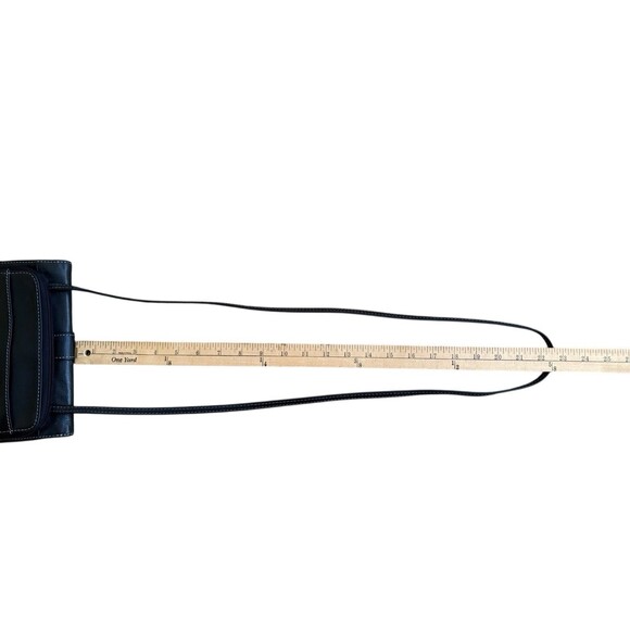 Fossil Black Leather Crossbody Bag Silver Circle Flap Built in Zippered Wallet - Picture 11 of 13